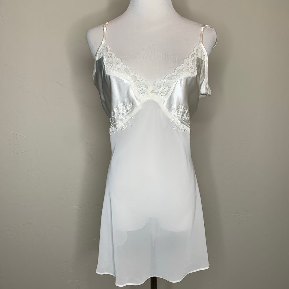 Expressions California Dynasthy Sheer Cream Negligee Chemise Sz XL